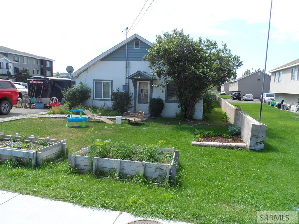 437 W 6th S, Rexburg ID 83440