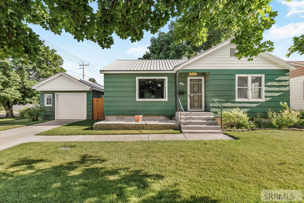 1502 Claire View Lane, Idaho Falls ID 83402