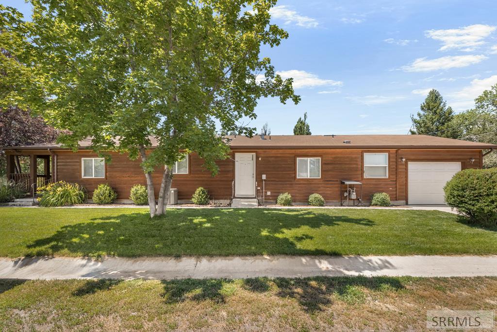 381 E 3rd N, St Anthony ID 83445