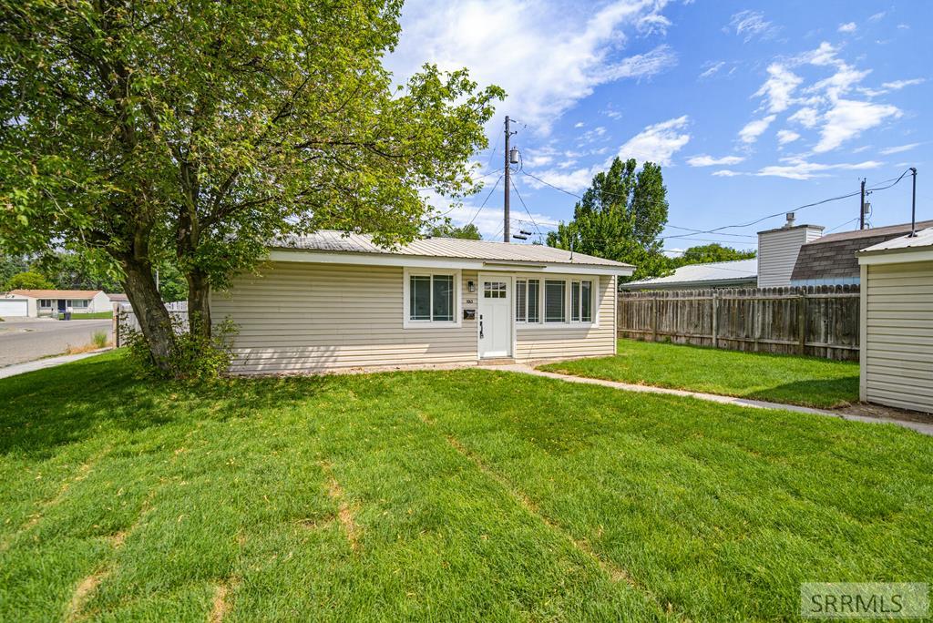 1063 Irving Street, Idaho Falls ID 83401