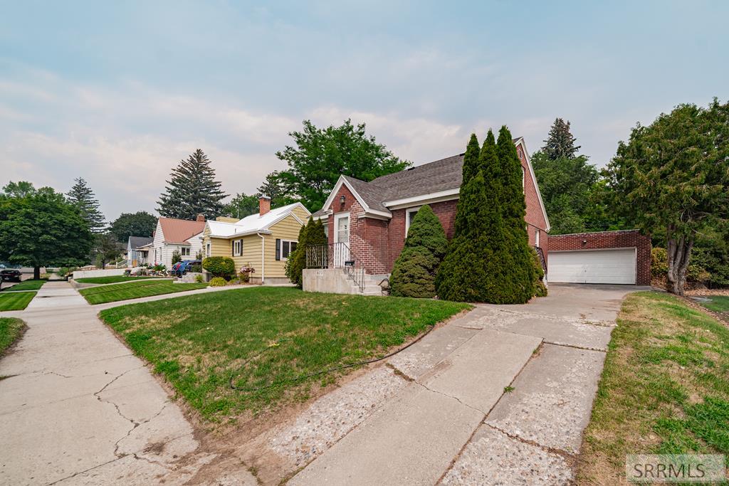 475 E 5th Street, Idaho Falls ID 83402