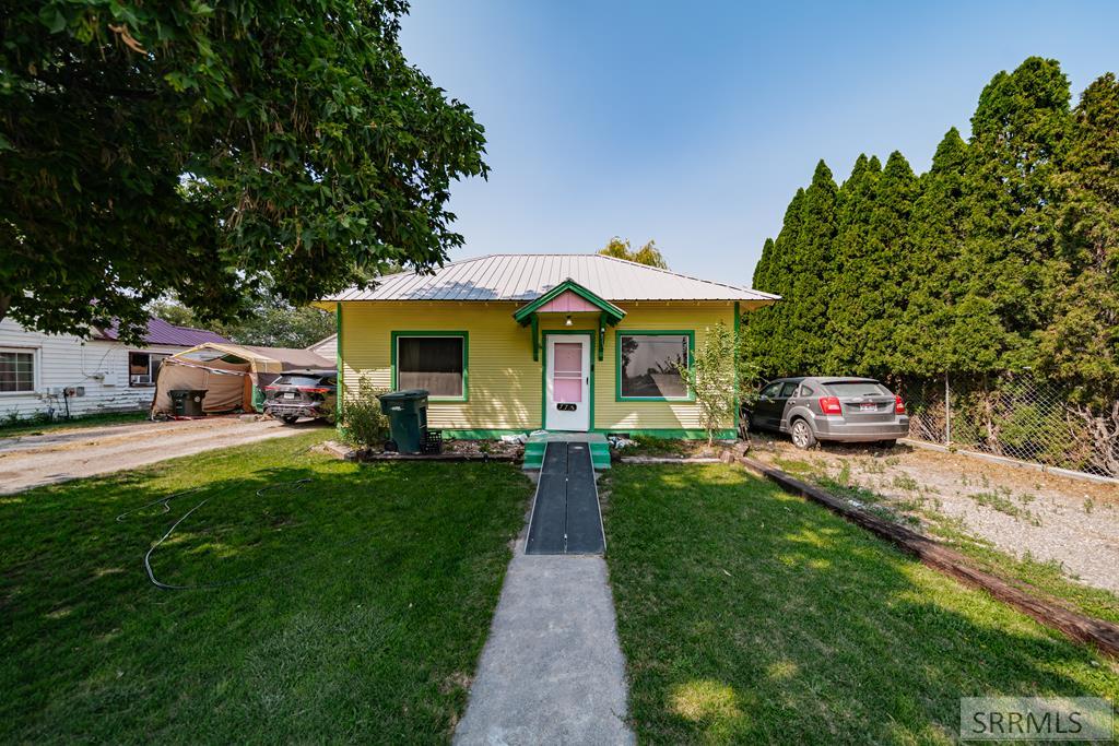 775 Riverton Road, Blackfoot ID 83221
