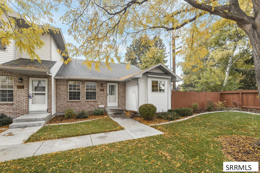 2424 S St Clair Avenue, Idaho Falls ID 83404