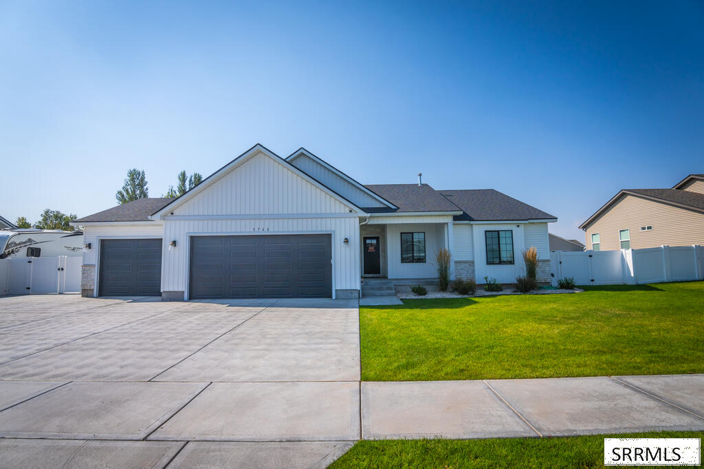 3766 Hidden Valley Drive, Ammon ID 83406