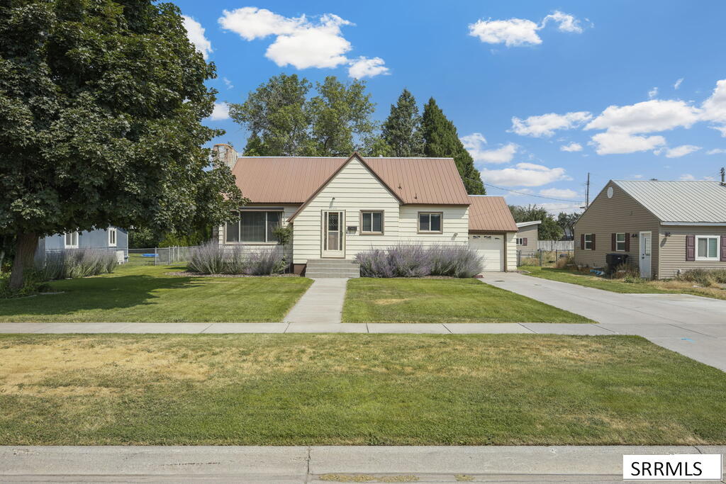 326 W 1st N, Rigby ID 83442