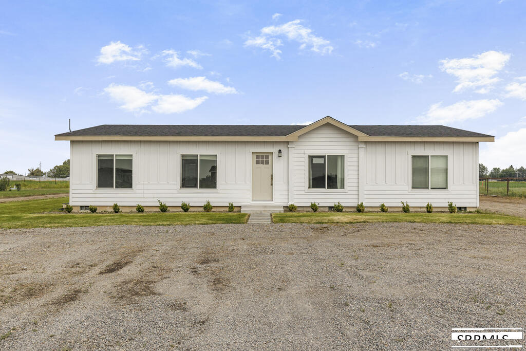 280 N 2270 E, St Anthony ID 83440