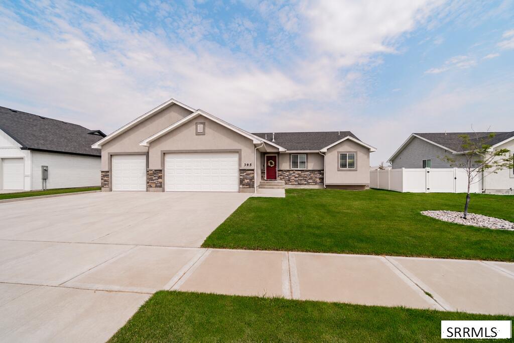 395 Rock Hill Lane, Idaho Falls ID 83401