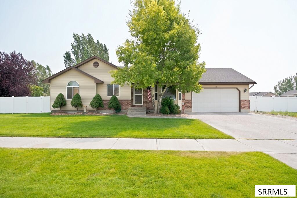 619 S Holladay Circle, Ammon ID 83406