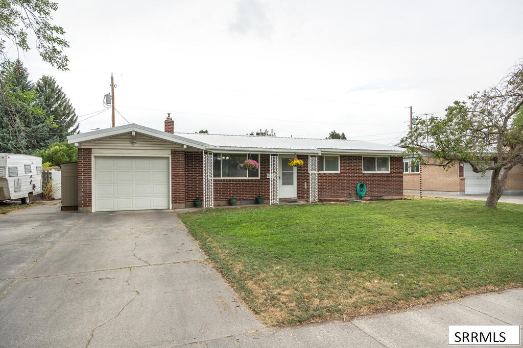 805 Sykes Drive, Idaho Falls ID 83401
