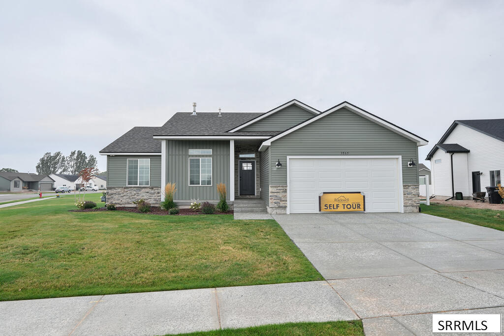 3065 Desert Sky Dr, Ammon ID 83406