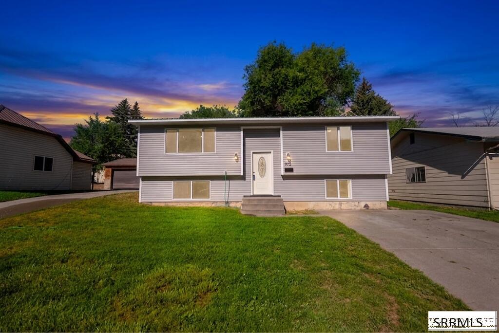 975 Blaine Avenue, Idaho Falls ID 83402