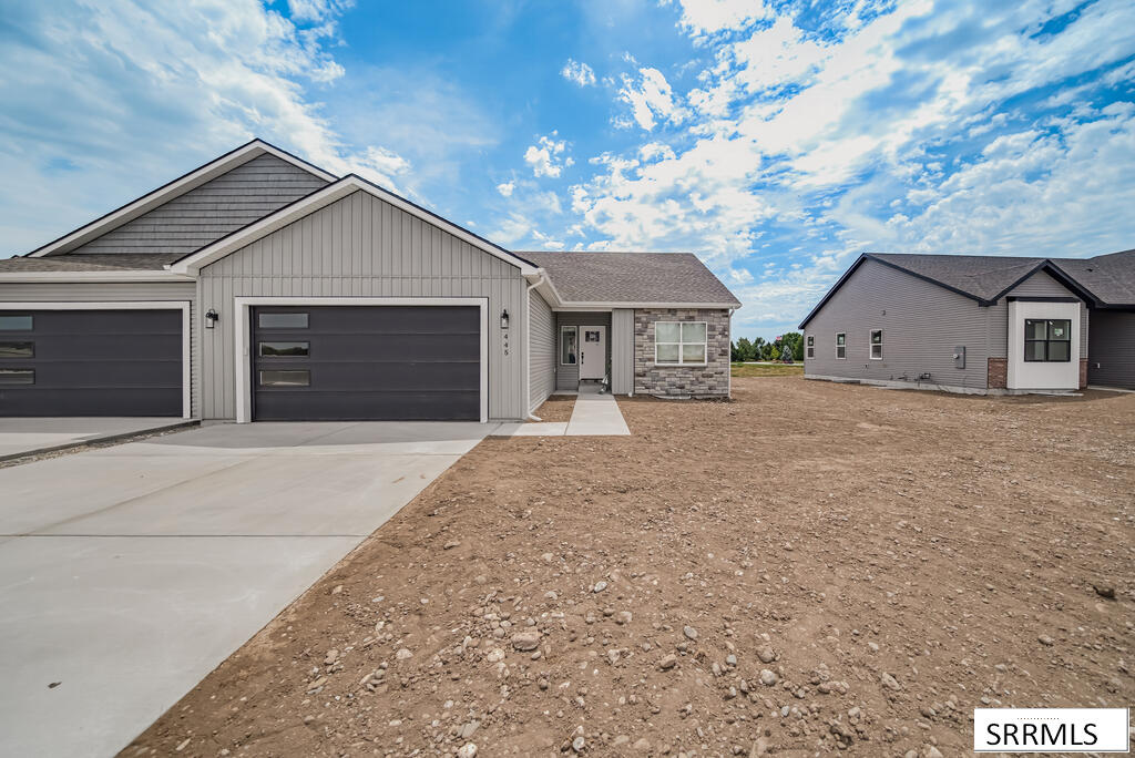 445 East River Ln, Idaho Falls ID 83402
