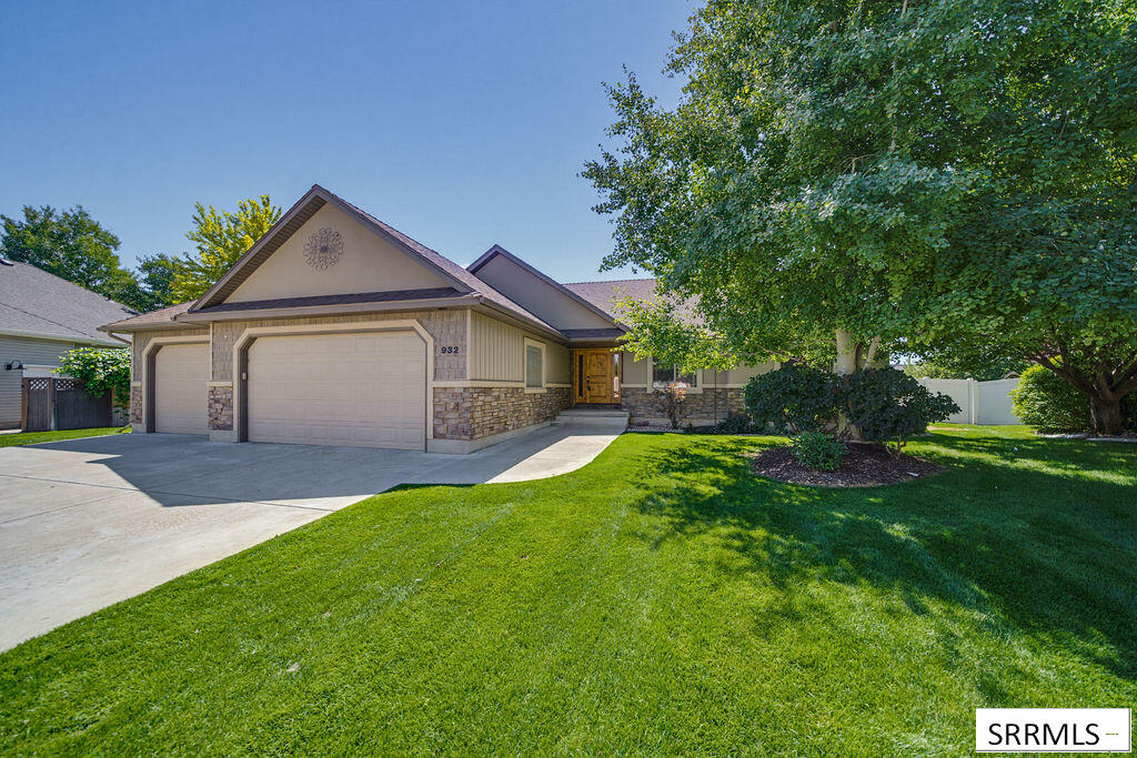932 Oxbow Lane, Idaho Falls ID 83404