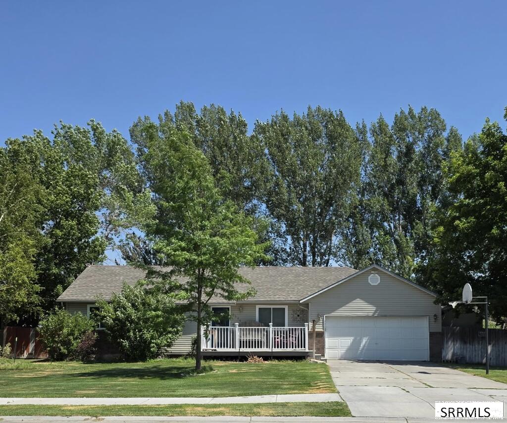 3225 Midway Avenue, Ammon ID 83406