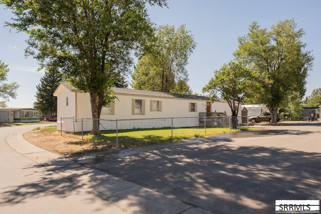 3610 E Elswood Drive, Idaho Falls ID 83402