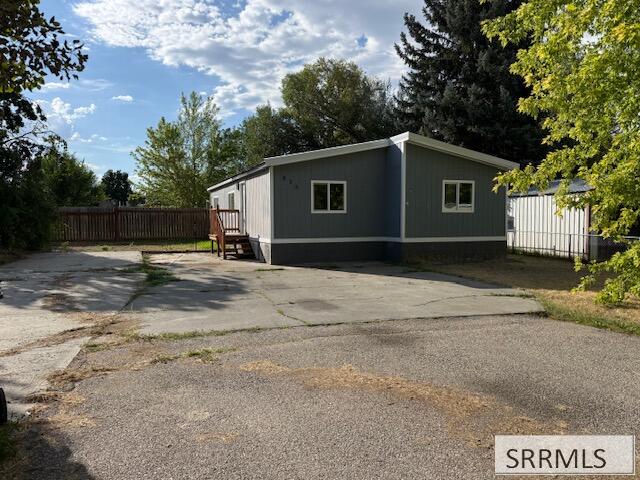 836 Dalmation Drive, Idaho Falls ID 83402
