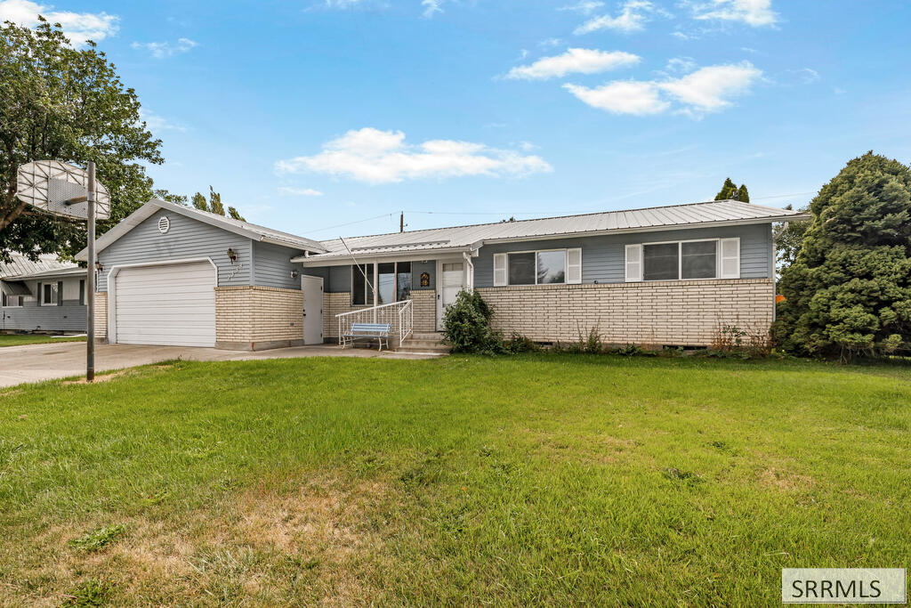 2334 E 1st Street, Idaho Falls ID 83401