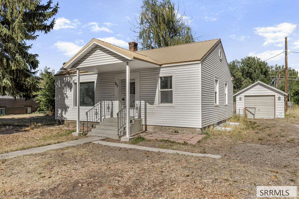957 S Shilling Avenue, Blackfoot ID 83221