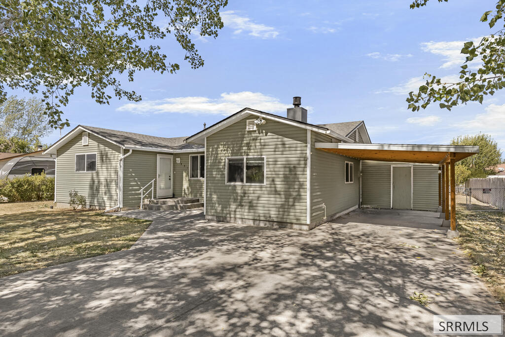 831 Connie Drive, Blackfoot ID 83221