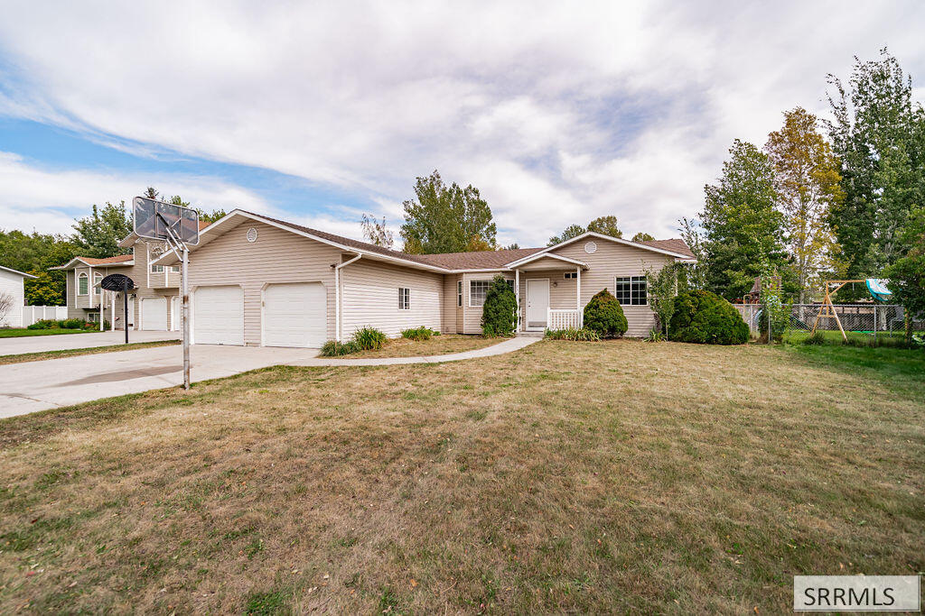 256 Susan Drive, Rexburg ID 83440
