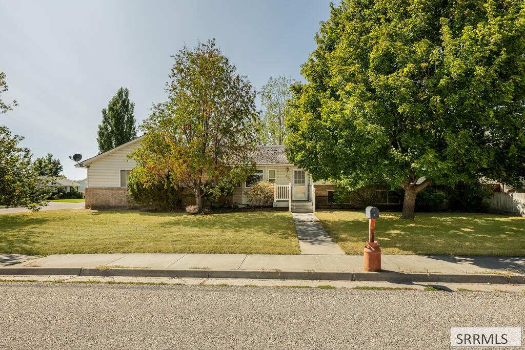820 S Adam Lane, Idaho Falls ID 83401
