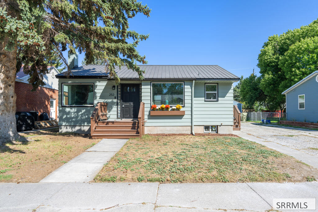 252 W 16th Street, Idaho Falls ID 83402