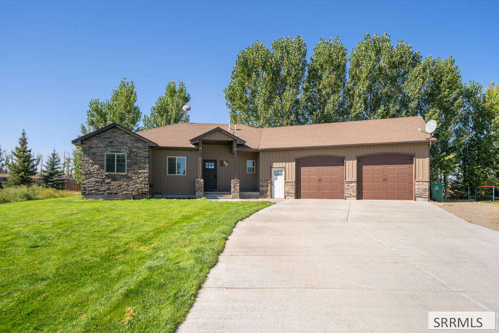 73 N Hillside Road, Idaho Falls ID 83402