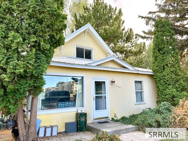 864 E 1st Street, Idaho Falls ID 83401
