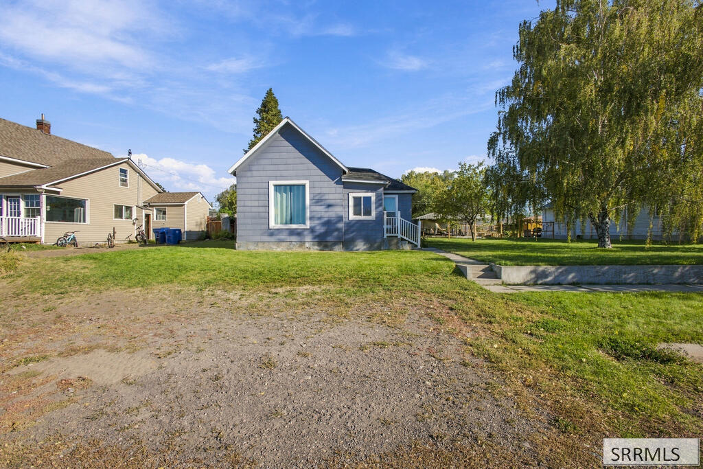 625 1st N, St Anthony ID 83445