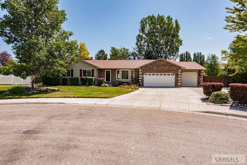 1184 Shadow Mountain Court, Idaho Falls ID 83404