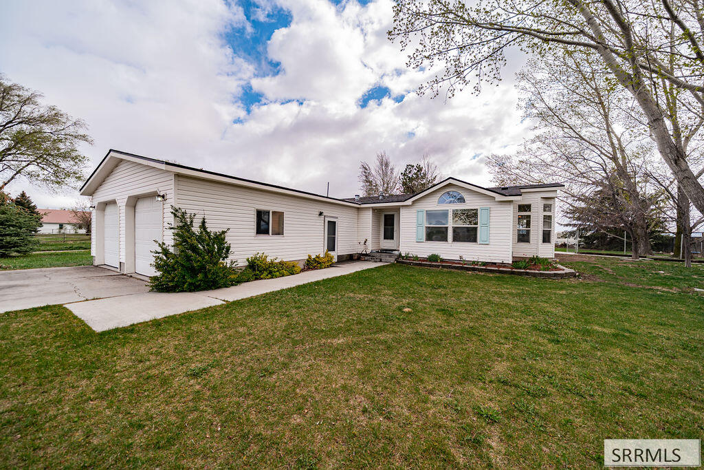 14292 N 115 E, Idaho Falls ID 83401