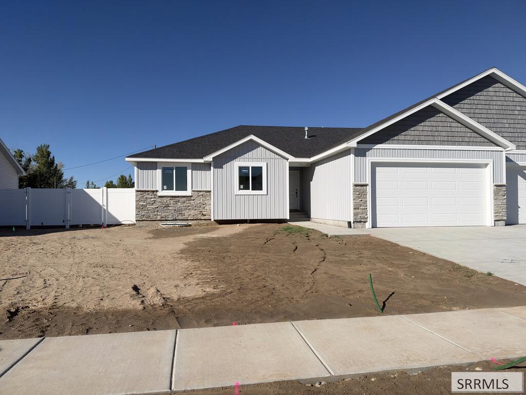 466 E East River Ln, Idaho Falls ID 83401