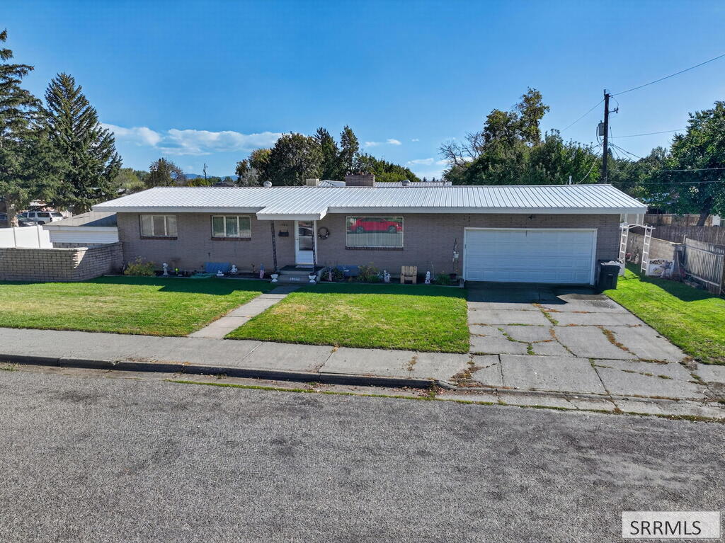 1260 10th Street, Idaho Falls ID 83404