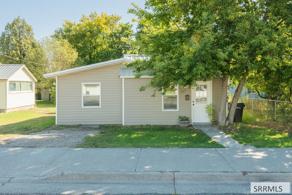 1078 Blaine Avenue, Idaho Falls ID 83401