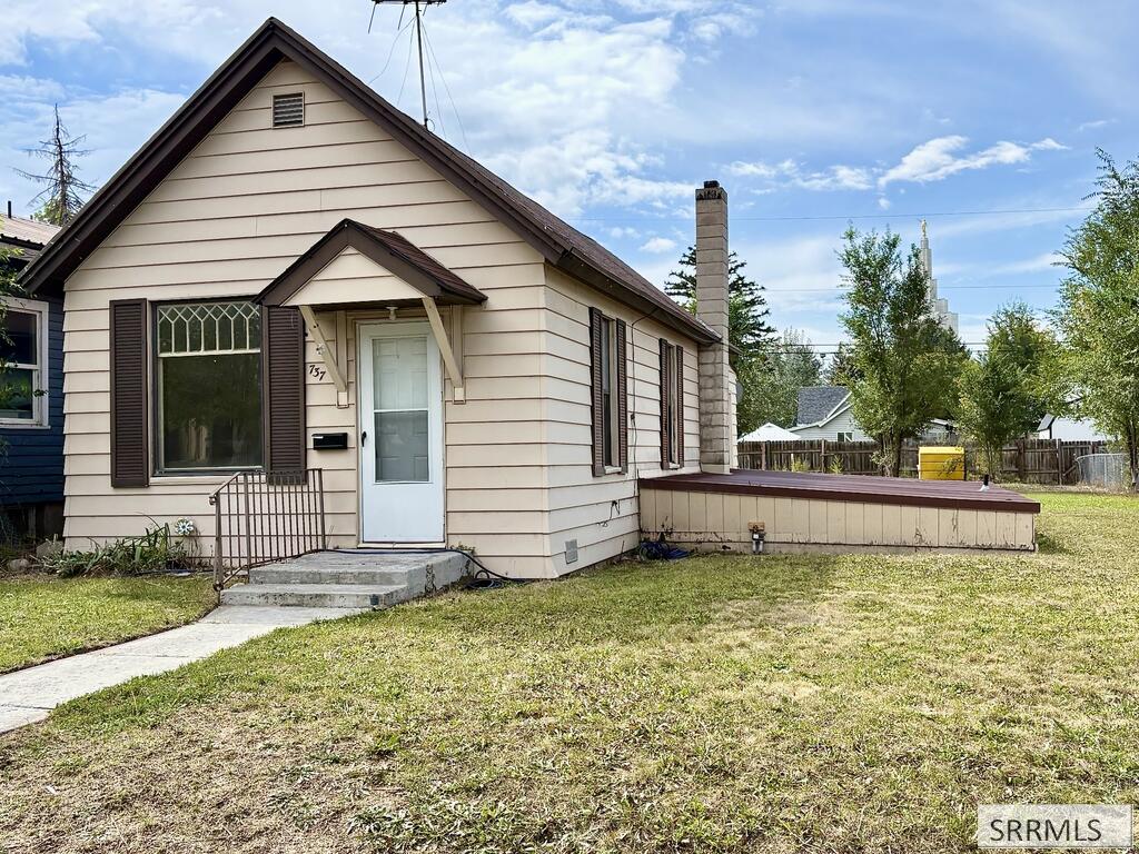 737 J Street, Idaho Falls ID 83402