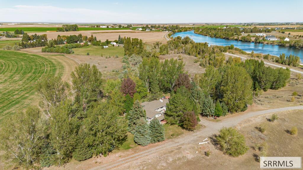 561 E 1200 N, Shelley ID 83274