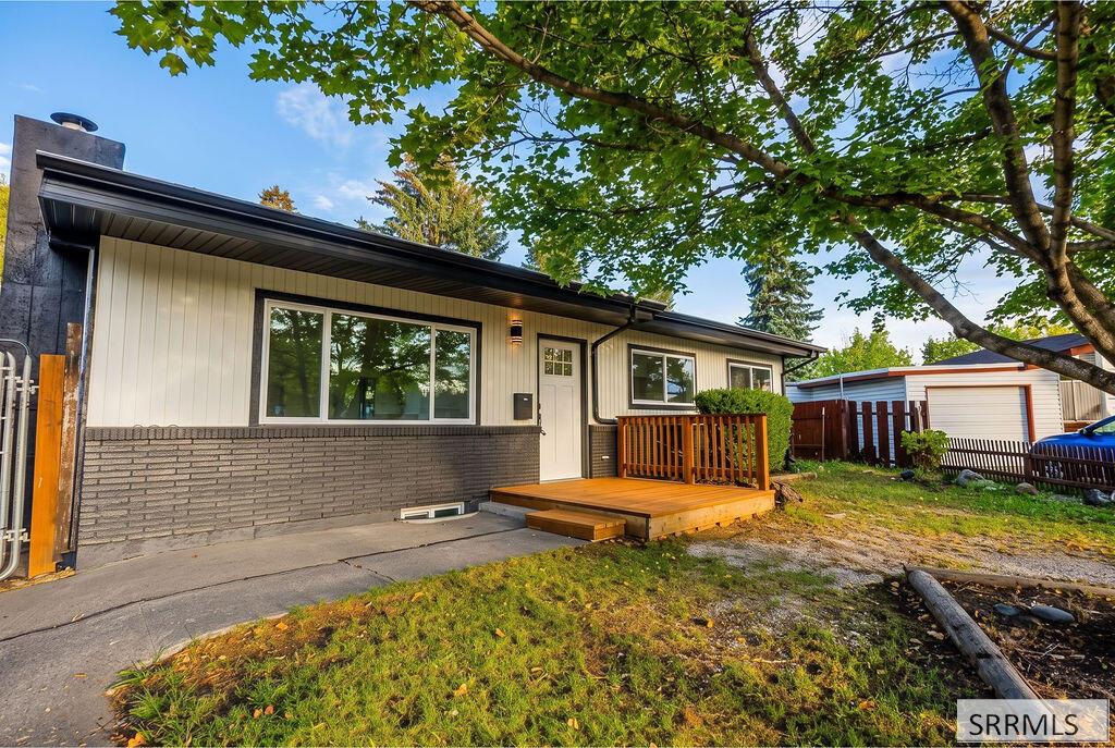 272 Valley Drive, Idaho Falls ID 83401