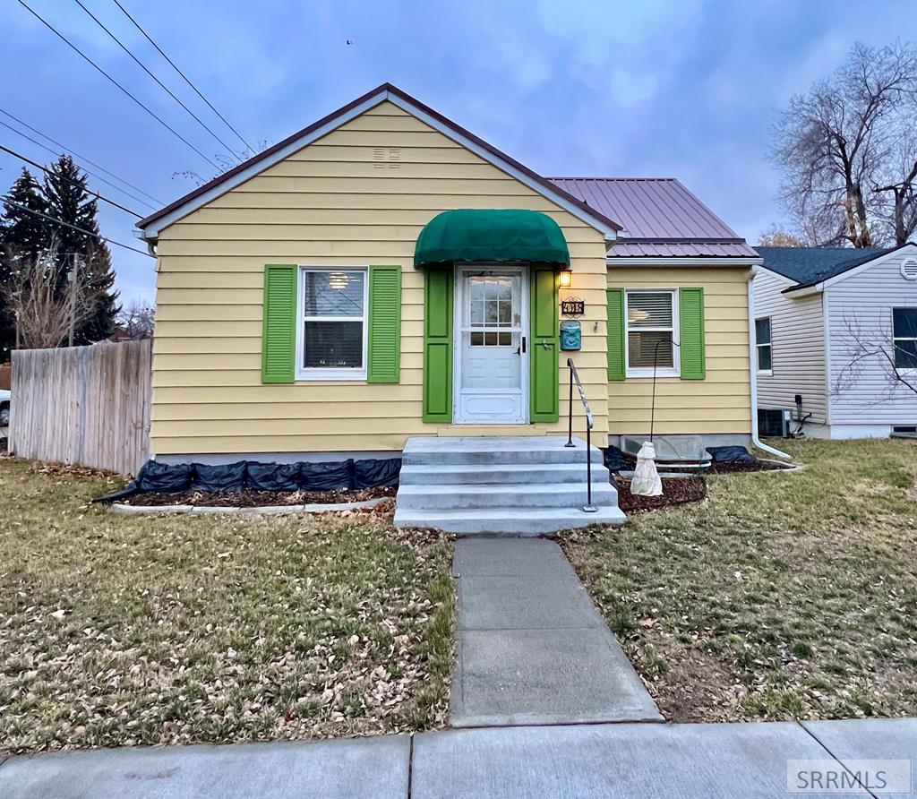 498 9th Street, Idaho Falls ID 83404