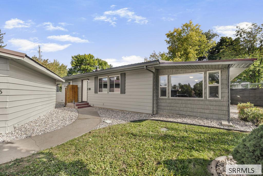 455 E 24th Street, Idaho Falls ID 83404