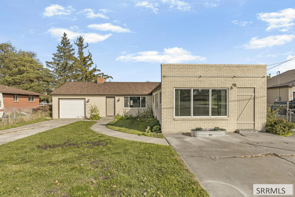 2955 Central Avenue, Ammon ID 83406