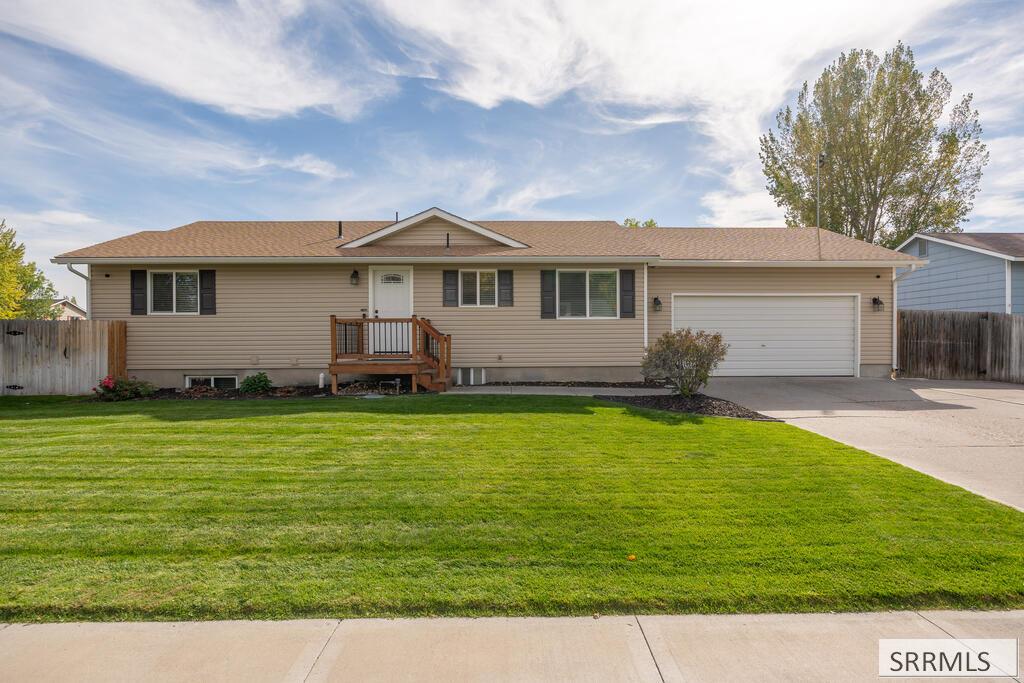 2305 Louise Lane, Idaho Falls ID 83402