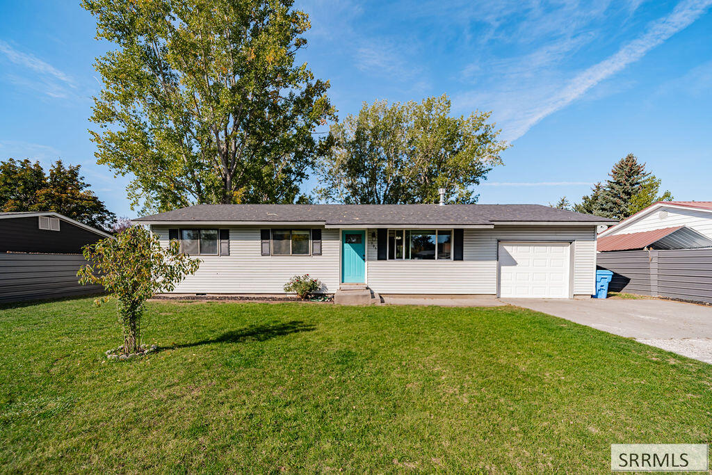 305 N Bob O Link Drive, Idaho Falls ID 83401