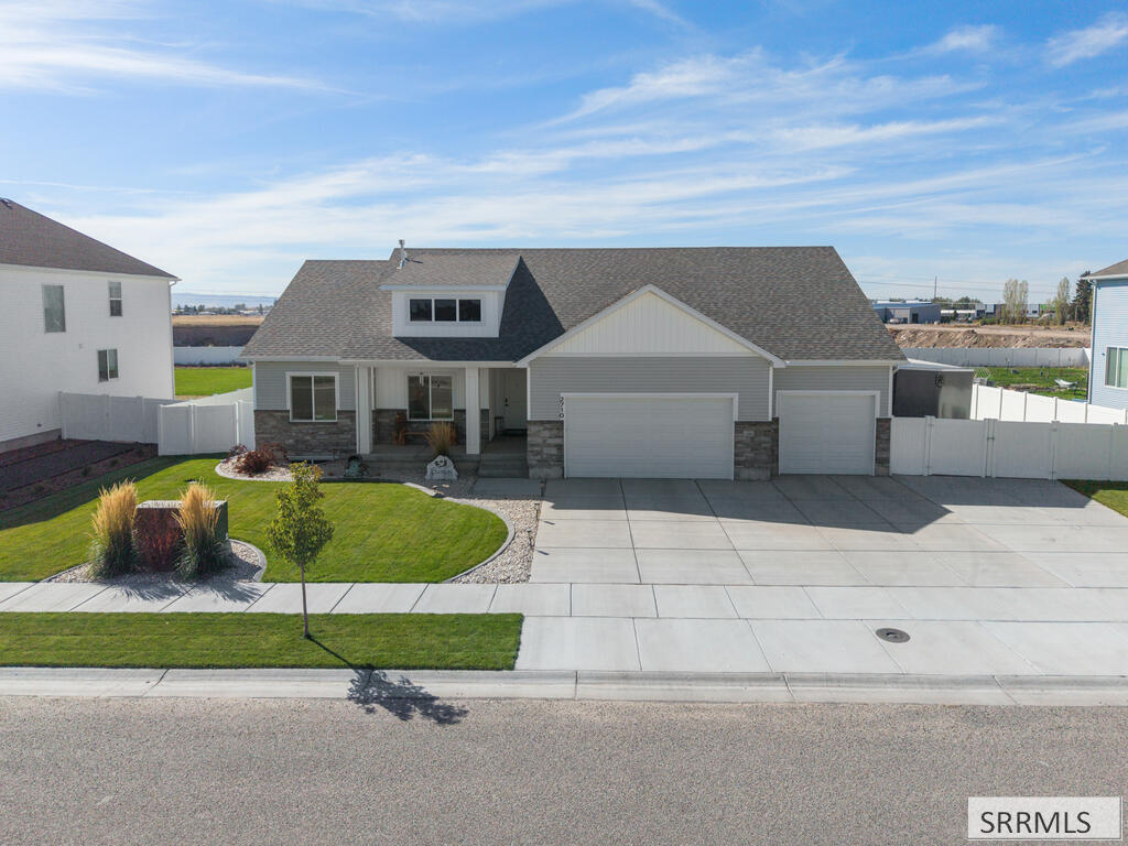 2710 E Larson Drive, Idaho Falls ID 83401