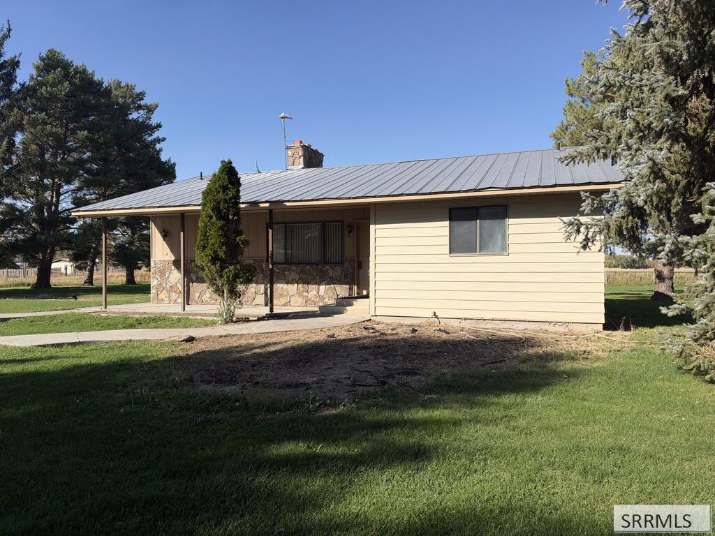 1158 E 1300 N, Shelley ID 83274