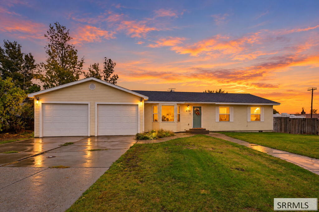 438 W Main Street, St Anthony ID 83445