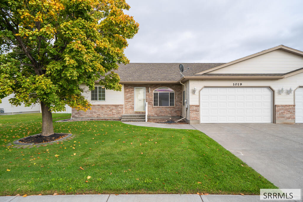 1019 S Edinburg Circle, Ammon ID 83406
