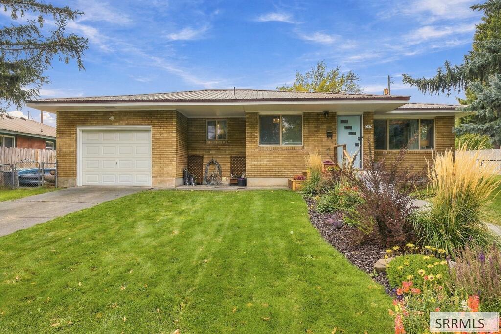 919 Blaine Avenue, Idaho Falls ID 83402