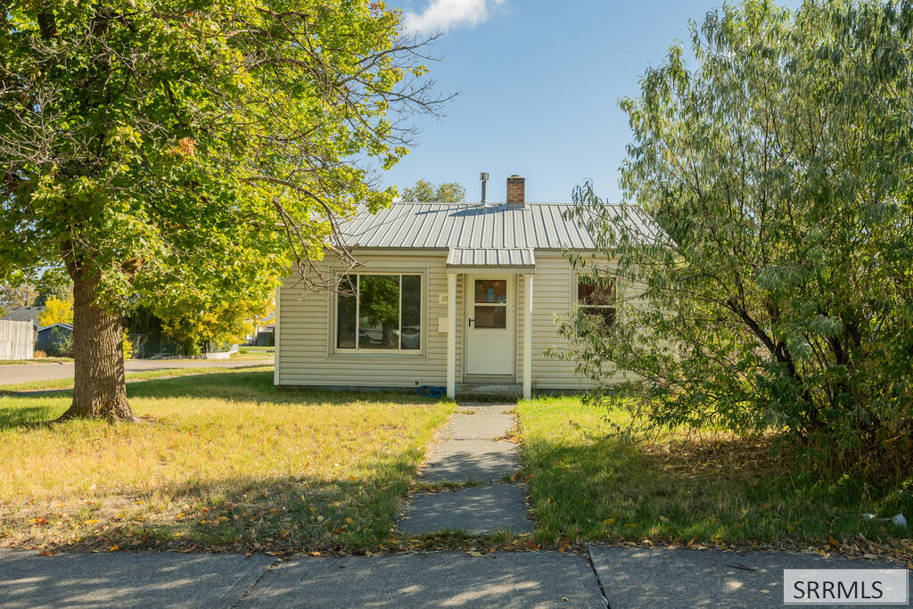 1196 Bear Avenue, Idaho Falls ID 83401