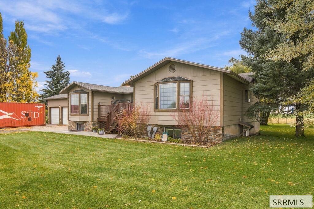 121 N 2300 E, St Anthony ID 83445
