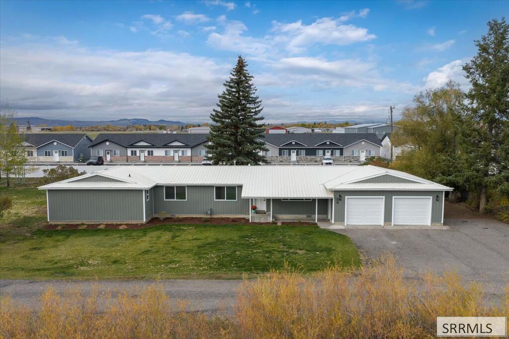 2391 E 465 N, St Anthony ID 83445